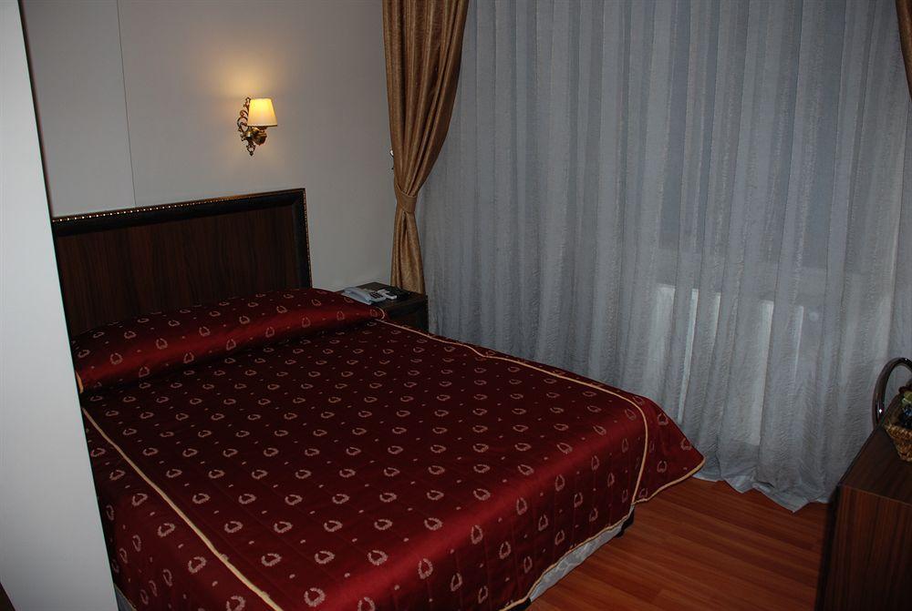 K Royal Hotel - Old City Provincia di Istanbul Esterno foto