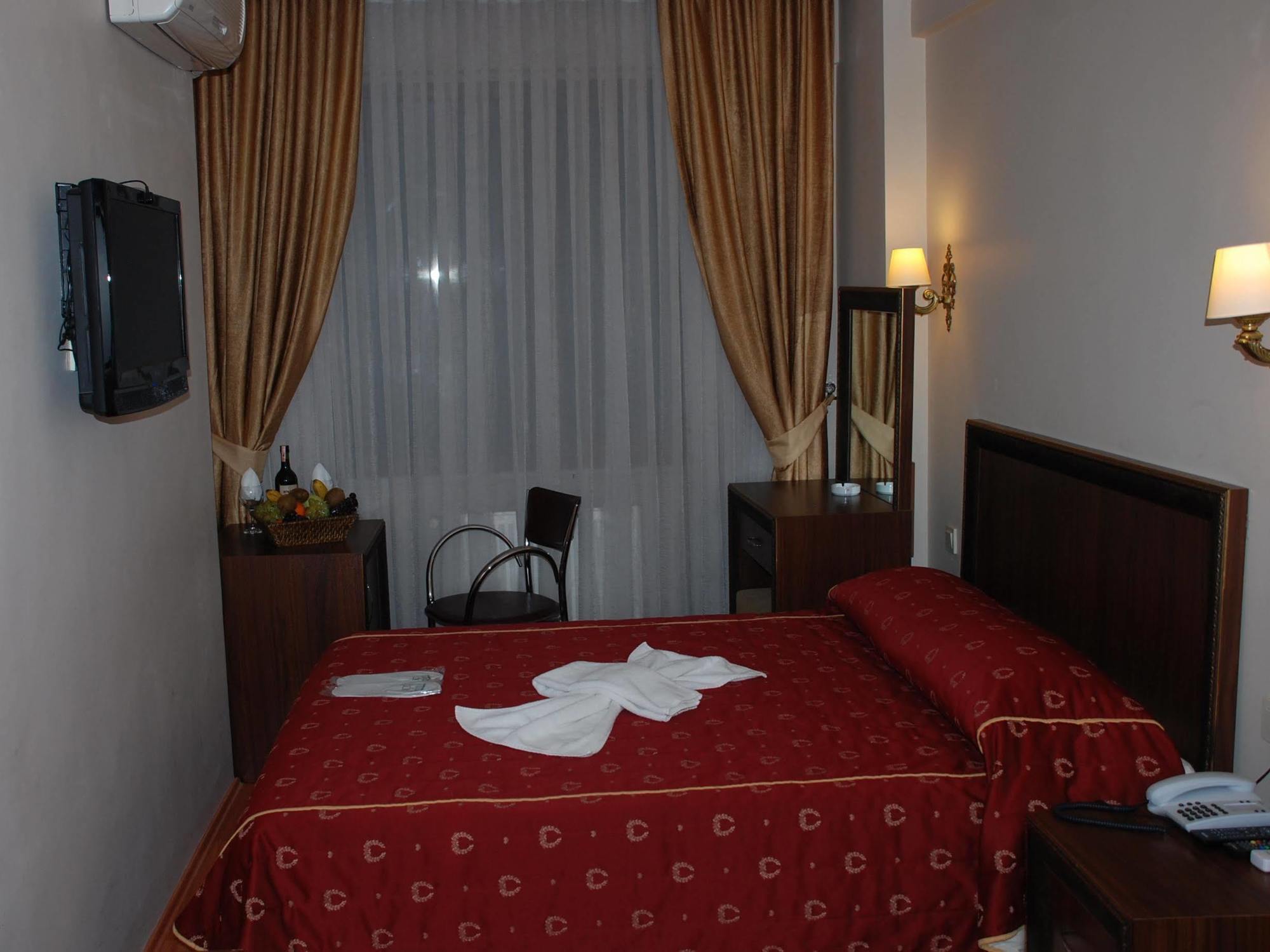 K Royal Hotel - Old City Provincia di Istanbul Esterno foto